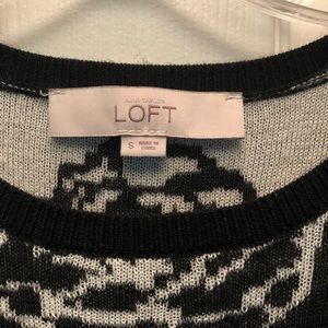 LOFT Sweaters - Loft Floral Sweater LOFT Sweaters - Loft Floral Sweater